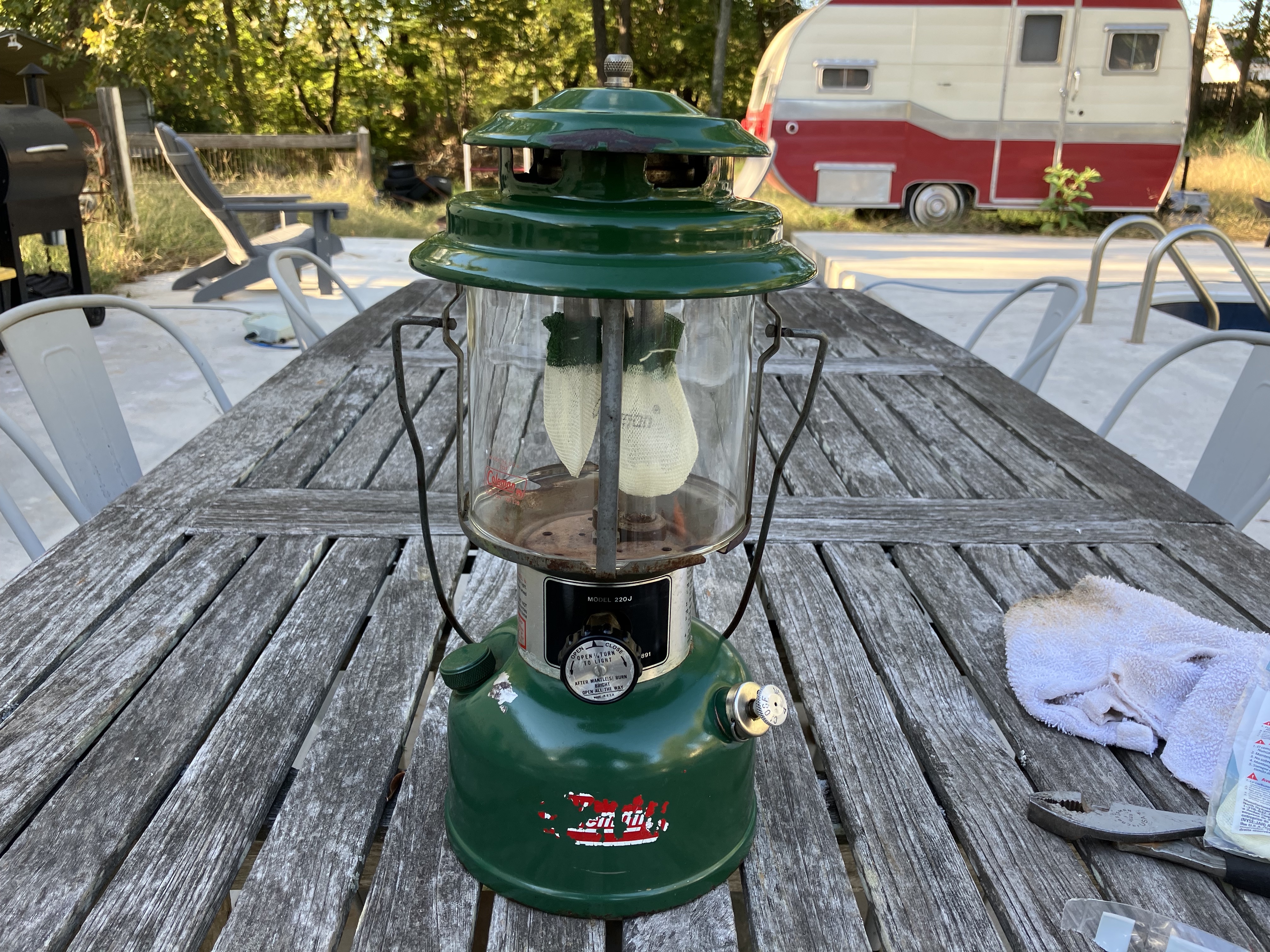 The 220J lantern with mantles and a new globe.